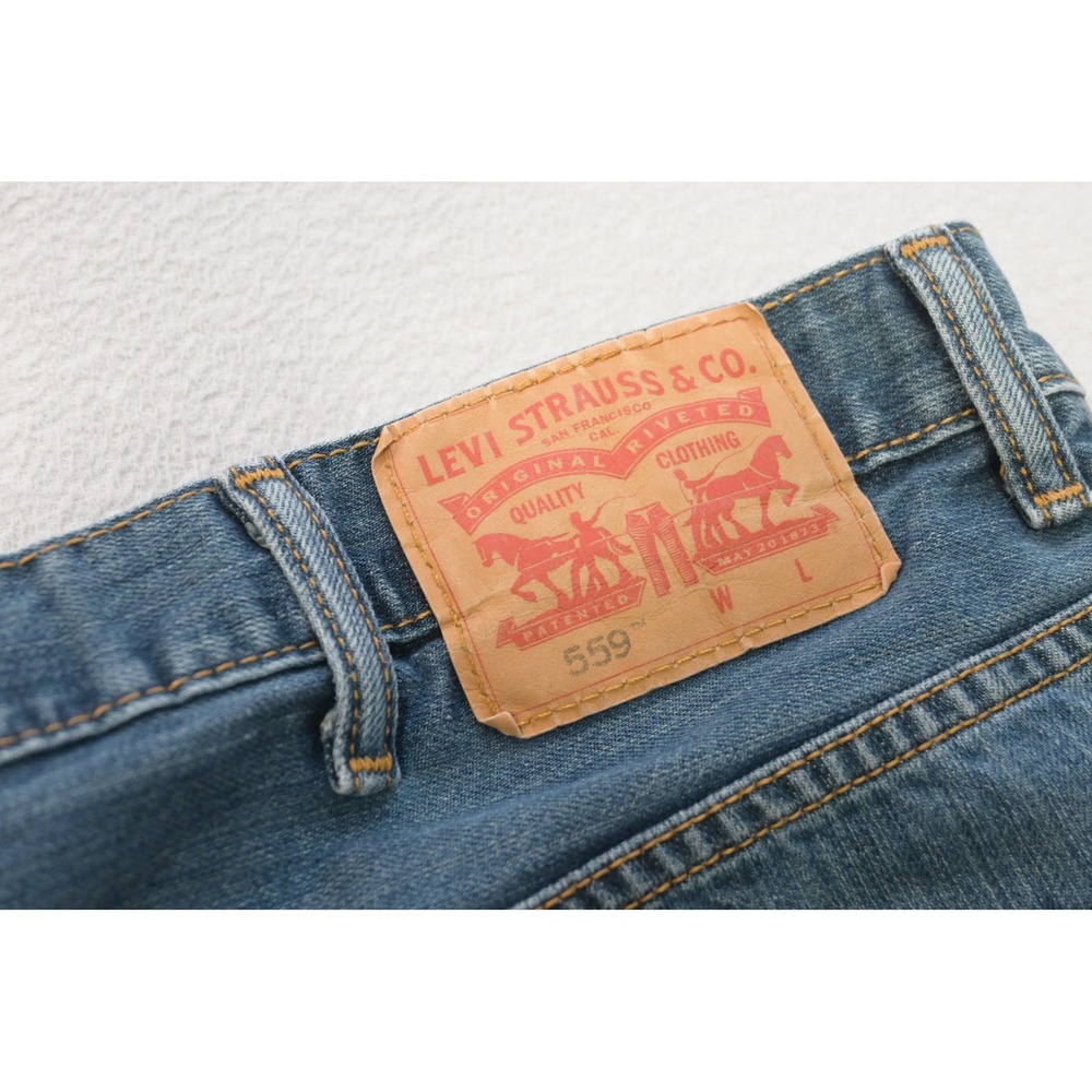 Levi's 559 Relaxed Straight Jeans Men 46x34 Blue Denim 100% Cotton Excellent